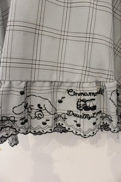 画像2: DearMyLove / シナモロール コラボ 刺繍ワンピース L ブルーグレー O-26-01-13-028-EL-OP-IG-OS