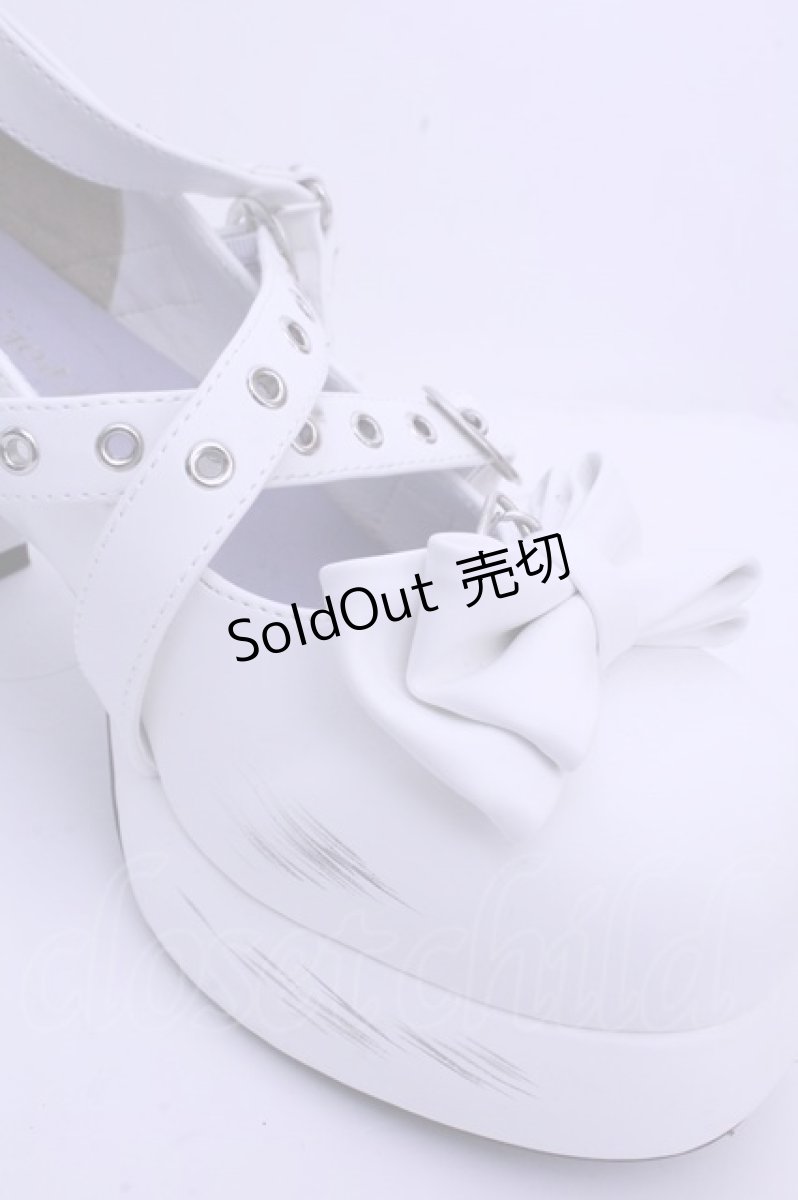 画像6: axes femme POETIQUE / クロスチャームおでこパンプス M シロ O-26-01-15-1027-AX-SH-IG-ZT273 (6)
