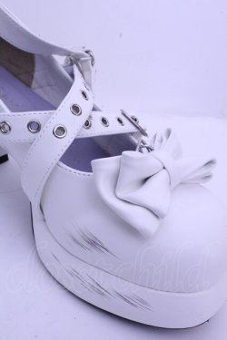 画像6: axes femme POETIQUE / クロスチャームおでこパンプス M シロ O-26-01-15-1027-AX-SH-IG-OS