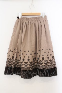 画像2: axes femme / 裾刺繍入りミディスカート M ベージュ O-26-01-15-074-AX-SK-YM-OS