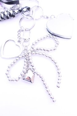 画像2: Fickle Bebe / ノベルティバッグチャーム  クロ O-26-01-16-1021-0-ZA-OW-OS