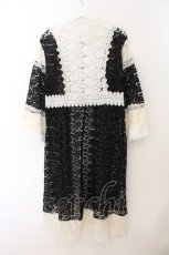 画像4: axes femme NOSTALGIE / 配色使い総レースガウン F クロ×キナリ O-26-01-17-061-AX-TO-OW-ZT560 (4)