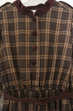 画像2: Fi.n.t / 別珍使いエポレットディテールチェックワンピース  ブラウン O-26-01-19-1017-CA-OP-IG-OS