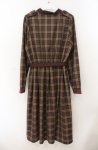 画像3: Fi.n.t / 別珍使いエポレットディテールチェックワンピース  ブラウン O-26-01-19-1017-CA-OP-IG-ZT554 (3)
