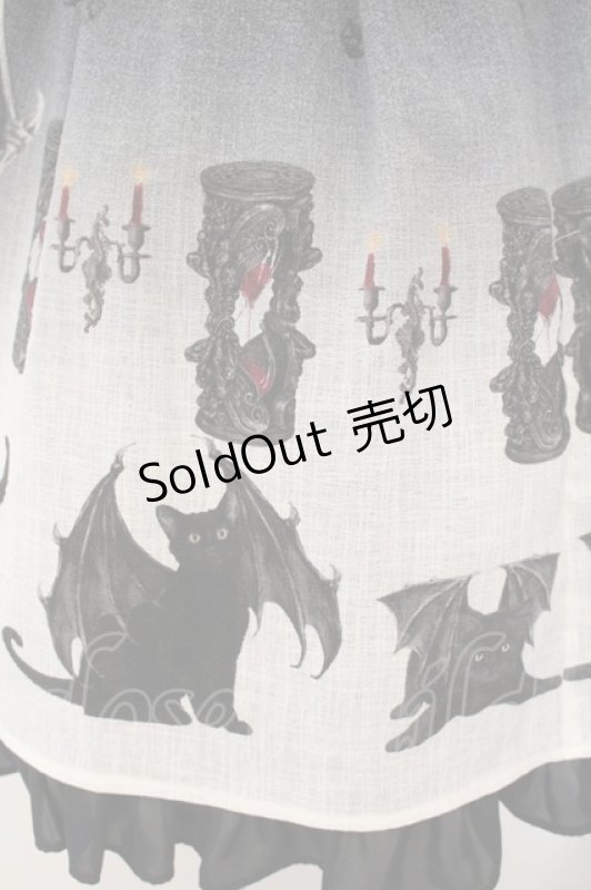 画像4: ALICE and the PIRATES / 悪魔猫と終末の砂時計柄ジャンパースカートI  クロ O-26-01-19-005-PA-OP-OW-OS (4)