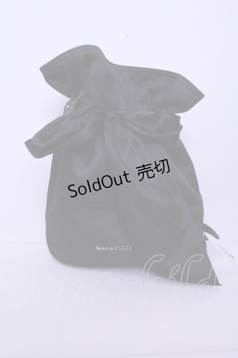画像1: Maison de FLEUR / Liane 巾着リボンリュック  クロ O-26-01-20-1065-LO-BG-OW-ZT274 (1)