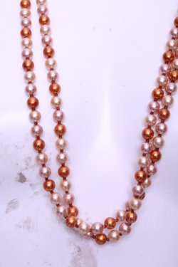 画像2: WONDERFUL WORLD / カラーパールネックレス  オレンジ×オフ O-26-01-20-1112-LO-AC-IG-OS