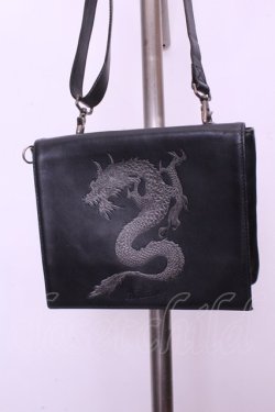 画像1: Jean Paul GAULTIER / ドラゴンショルダーバッグ  ブラック×シルバードラゴン O-26-01-20-1027-GO-BG-IG-OS