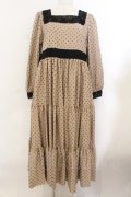marcHenTica / キャロラインワンピース サイズ(採寸をご確認ください) タピオカミルクティー（ベージュ×クロ） O-26-01-22-068-LO-OP-OW-OS