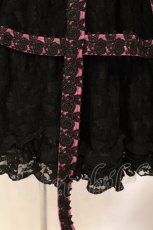 画像4: h.NAOTO / Rose Bird Cage Dress ジャンパースカート  ピンク×ブラック O-26-01-22-072-HN-OP-IG-OS (4)