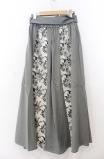 画像2: axes femme / フラワージャカード切替スカート F カーキ O-26-01-23-014-AX-SK-OW-ZT609 (2)