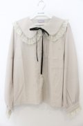 axes femme POETIQUE / レースデザインビッグ襟ブラウス M グレージュ O-26-01-23-036-AX-BL-OW-OS
