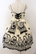 画像6: Angelic Pretty / Cinema Dollジャンパースカート  オフシロ O-26-01-24-055-AP-OP-IG-OS (6)