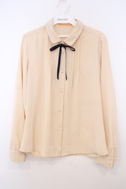 画像1: F i.n.t / ロゴリボンタイ付きピンタックブラウス F アイボリー O-26-01-27-004-CA-BL-OW-OS