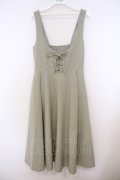 F&A / フロントレースアップUネックジャンパースカート F グリーン O-26-01-27-008-LO-OP-OW-OS