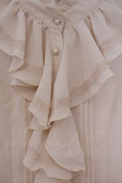 画像2: axes femme / ラッフルフリル梨地ブラウス M キナリ O-26-01-29-051-AX-BL-OW-OS