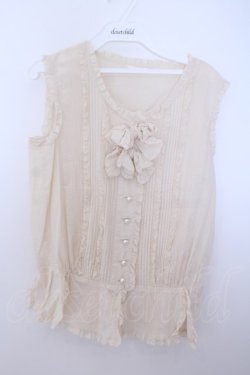 画像1: INGEBORG / タックフリルリボンベスト  アイボリー O-26-01-29-1081-LO-BL-IG-OS