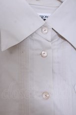 画像2: INGEBORG / 刺繍入りタックブラウス 9 ベージュ O-26-01-29-1082-LO-BL-IG-ZT604 (2)