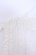 画像2: INGEBORG / フリルベスト  オフシロ O-26-01-29-1087-LO-TO-IG-ZT602 (2)