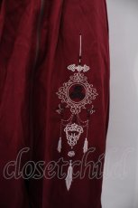 画像2: axes femme / チャイナ風刺繍キャミワンピース F ワイン O-26-01-29-1002-AX-OP-OW-ZT584 (2)