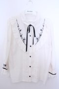 axes femme / バラ刺繍ヨーク切替七分袖ブラウス M キナリ O-26-01-29-1026-AX-BL-OW-OS