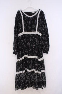 画像1: axes femme / レース使いティアード花柄ワンピース  クロ O-26-02-04-1068-AX-OP-IG-OS