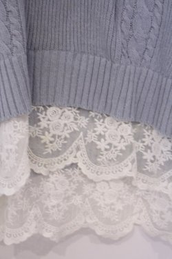 画像2: axes femme / 裾チュールレースニットベスト  サックス O-26-02-04-1082-AX-TO-IG-OS