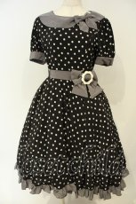 画像1: metamorphose / リボンカラーワンピース（ドット）  クロ O-26-02-06-052-ME-OP-OW-OS (1)