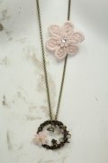 axes femme / お花＆リースモチーフネックレス  ゴールド O-26-02-06-1055-AX-AC-OW-OS