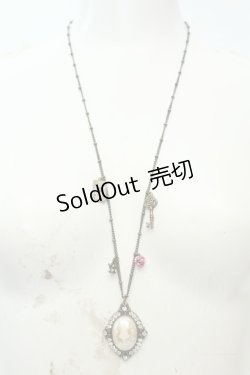 画像2: axes femme / DISNEYコラボアリスカボションネックレス  アンティークゴールド O-26-02-06-1062-AX-AC-OW-OS