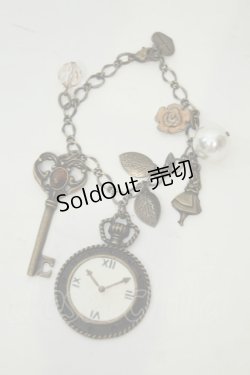 画像1: axes femme / DISNEYコラボアリスバッグチャーム  ゴールド O-26-02-06-1122-AX-AC-OW-OS