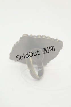 画像2: axes femme / DISNEYアリスコラボカボションリング  ゴールド O-26-02-06-1132-AX-AC-OW-OS