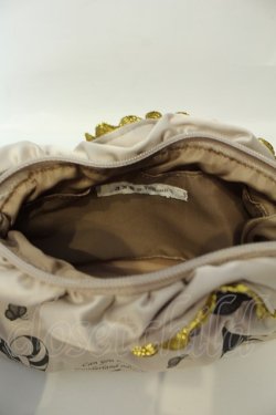 画像3: axes femme / DISNEYアリスコラボポーチ  ベージュ O-26-02-06-1151-AX-ZA-OW-OS