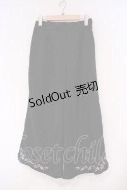 画像1: axes femme / 花刺繍入りワイドパンツ M クロ O-26-02-09-065-AX-PA-OW-ZT595