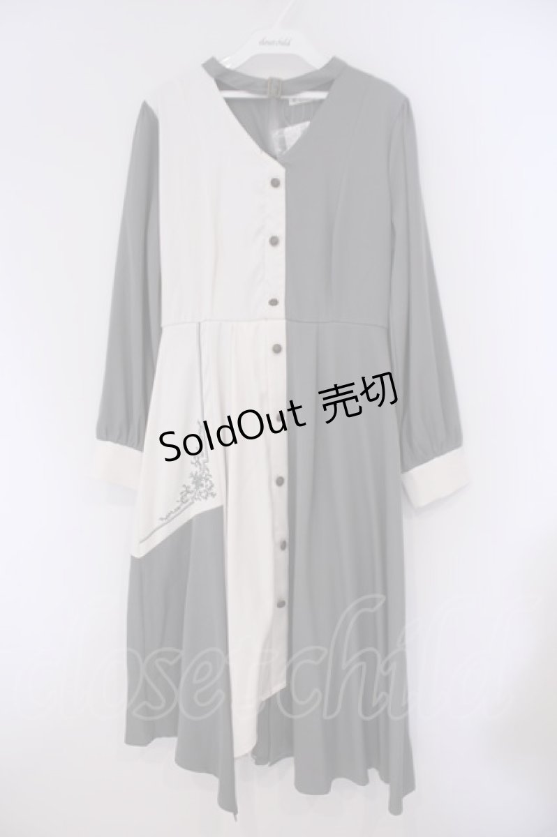 画像1: axes femme POETIQUE / チョーカー風バイカラーワンピース F グリーン O-26-02-09-067-AX-OP-OW-ZH (1)