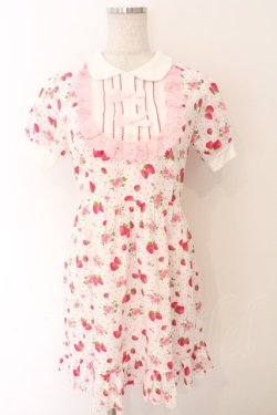 画像1: Nile Perch / ヨーク切り替えいちご柄ワンピース  シロ×ピンク O-26-02-12-1016-LO-OP-OW-OS