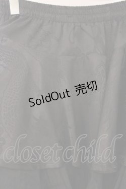 画像2: Qutie Frash / 2023年プレミアム-蘿月-アシメスカート  ブラック O-26-02-14-042-QU-SK-OW-OS