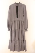 m petit by misako / AM＊レースティアードワンピース S グレー O-26-02-14-079-LO-OP-OW-OS