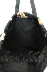 画像4: KANEKO ISAO / カメリアパフュームプリントキルト巾着バッグ  クロ O-26-02-19-007-EL-BG-IG-ZTK042 (4)