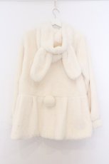 画像4: Honey Cinnamon / パールボタンうさ耳エコファーコート  オフシロ O-26-02-21-090-LO-CO-IG-ZTC021 (4)