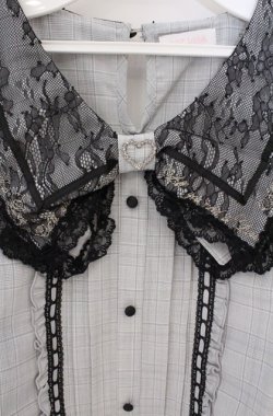 画像2: LIZ LISA / リボン衿ブラウス  グレー O-26-02-24-1002-LO-BL-IG-OS