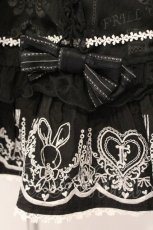 画像3: FRILL / ラビットカトラリー刺繍キャミワンピース  ブラック O-26-02-24-061-HN-OP-OW-OS (3)
