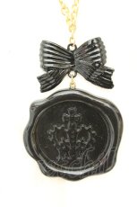 画像1: Angelic Pretty / シーリングスタンプネックレス  クロ×ゴールド O-26-02-24-2042-AP-AC-OW-ZT618-F001 (1)