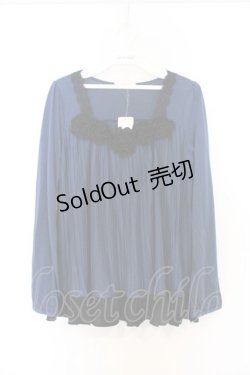 画像1: axes femme / 胸元コサージュプルオーバー M ブルー×クロ O-26-02-27-034-AX-TO-IG-OS