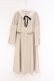 画像1: Maison de FLEUR Petite Robe canone / クロエが微笑むワンピース M ベージュ O-26-03-01-002-EL-OP-OW-OS (1)