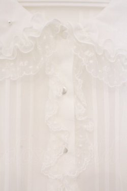 画像2: Angelic Pretty / 襟ロゴ刺繍パールブラウス  シロ O-26-03-03-021-AP-BL-IG-OS