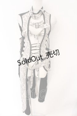 画像1: Qutie Frash / ベルトロングベスト  ホワイト×ブラック O-26-03-06-060-QU-TO-IG-OS