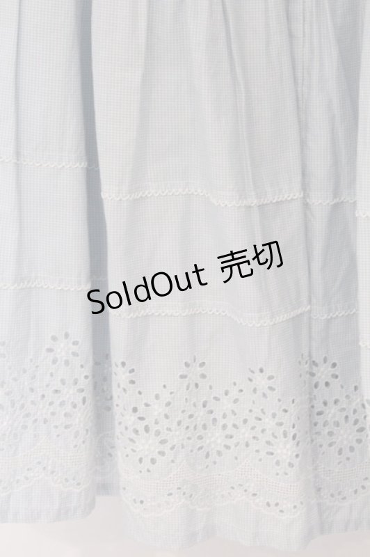 画像2: PINK HOUSE / カットワーク使いギンガムローンスカート  サックス O-26-03-07-1046-LO-SK-OW-OS (2)