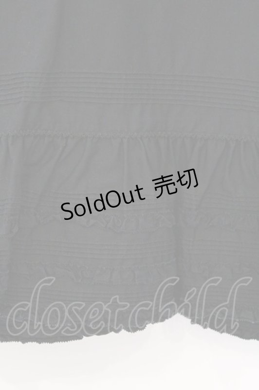 画像2: KANEKO ISAO / 裾タックフリルノースリーブブラウス  クロ O-26-03-07-1054-EL-BL-OW-OS (2)