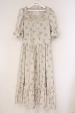 画像1: m petit by misako / NINA'S 花柄スクエアネックワンピース M アイボリー O-26-03-10-037-LO-OP-OW-OS (1)